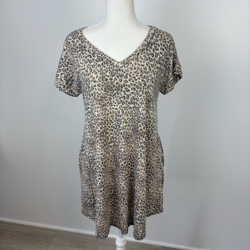 Leopard Print Short Sleeve V-Neck Mini Dress - Mocha
